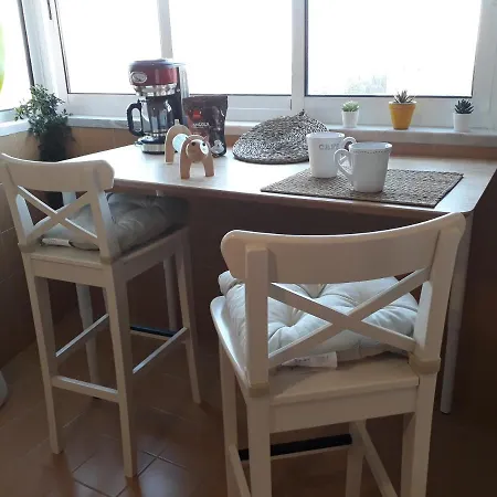 Apartment Casa Das Olaias & Closed Parking Lisbon