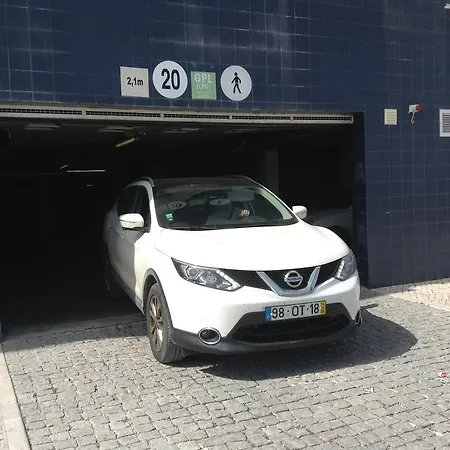 Apartment Casa Das Olaias & Closed Parking Lisbon