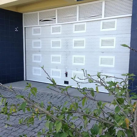 Casa Das Olaias & Closed Parking Apartment Lisbon